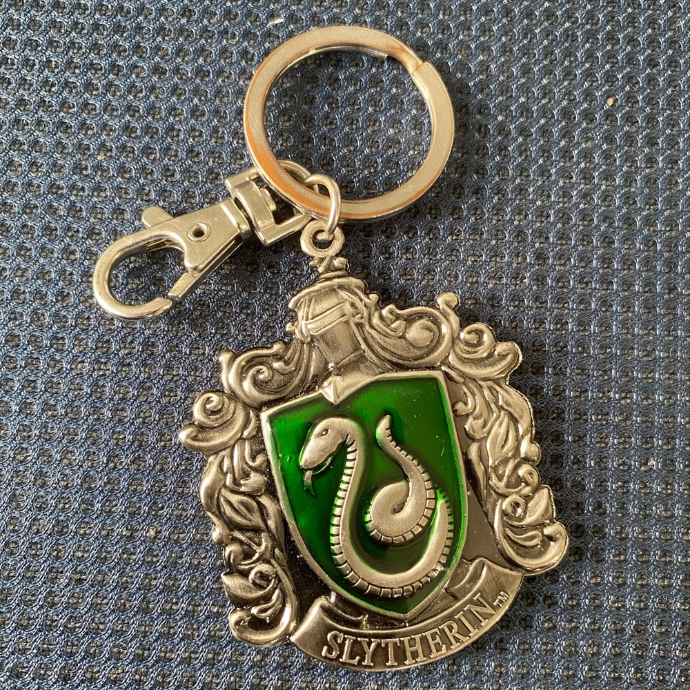 Harry potter Slytherin keychain